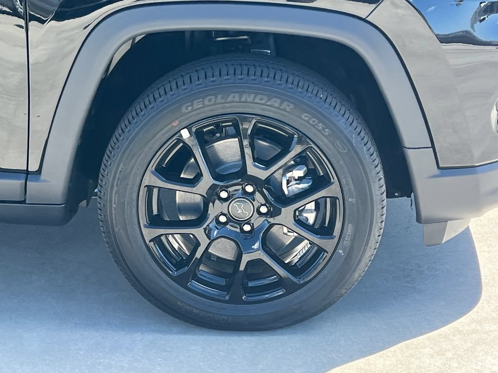 New 2026 Jeep Compass Latitude AWD/4WD image 12