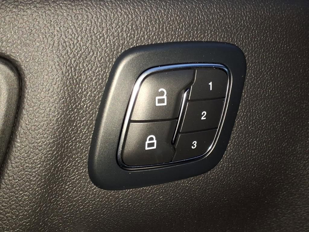 New 2026 Ford Escape Active w/ Active Premium Tech Pack image 18