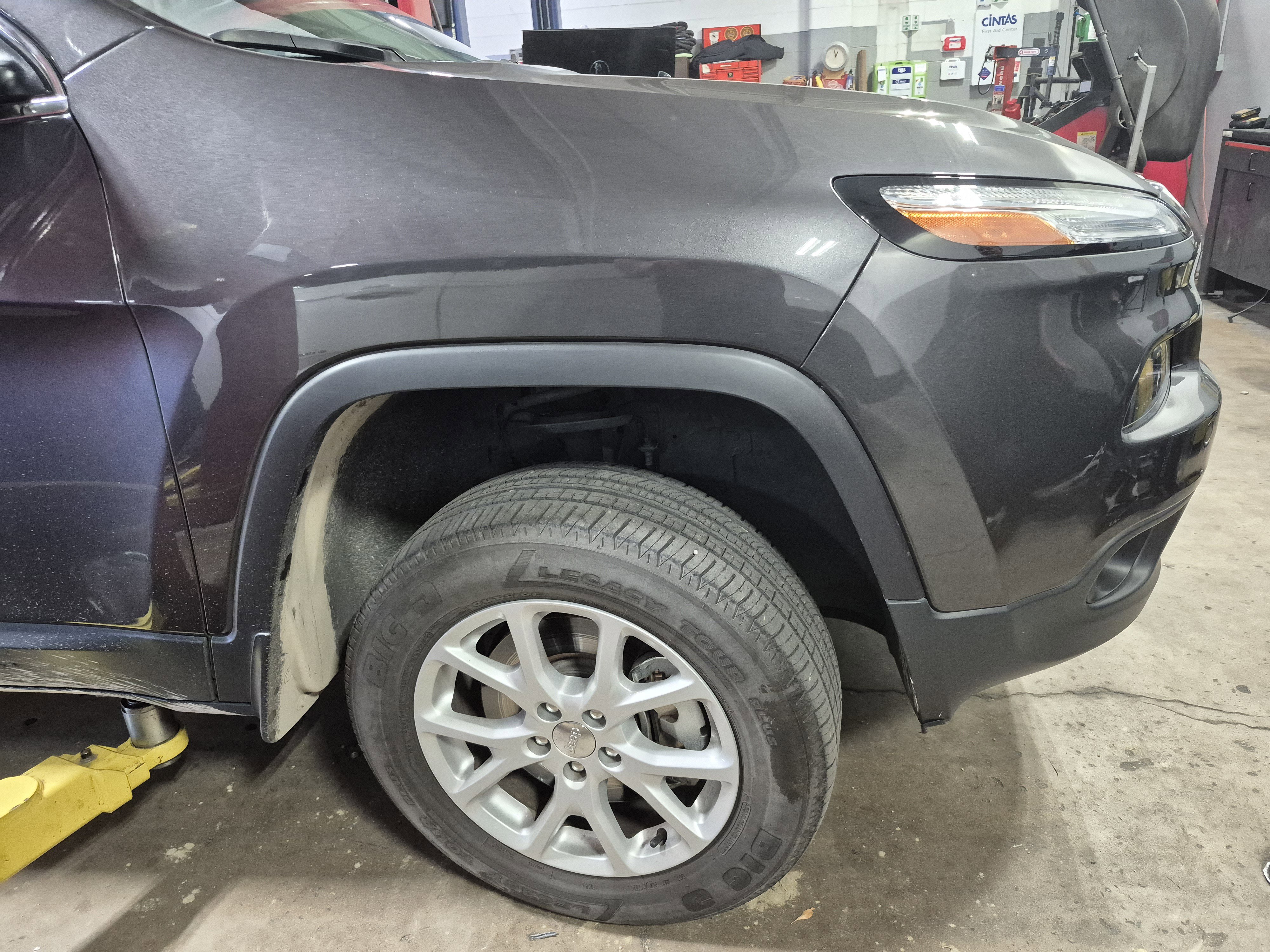 Used 2017 Jeep Cherokee Latitude w/ Comfort/Convenience Group image 5