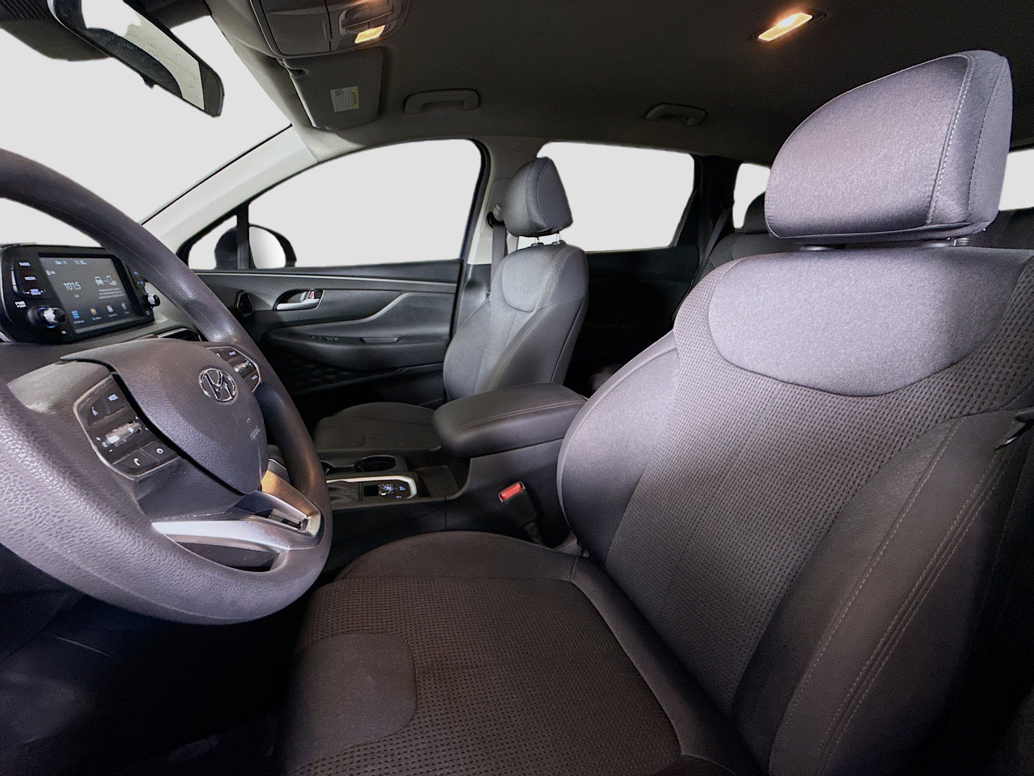 Used 2020 Hyundai Santa Fe SE image 21