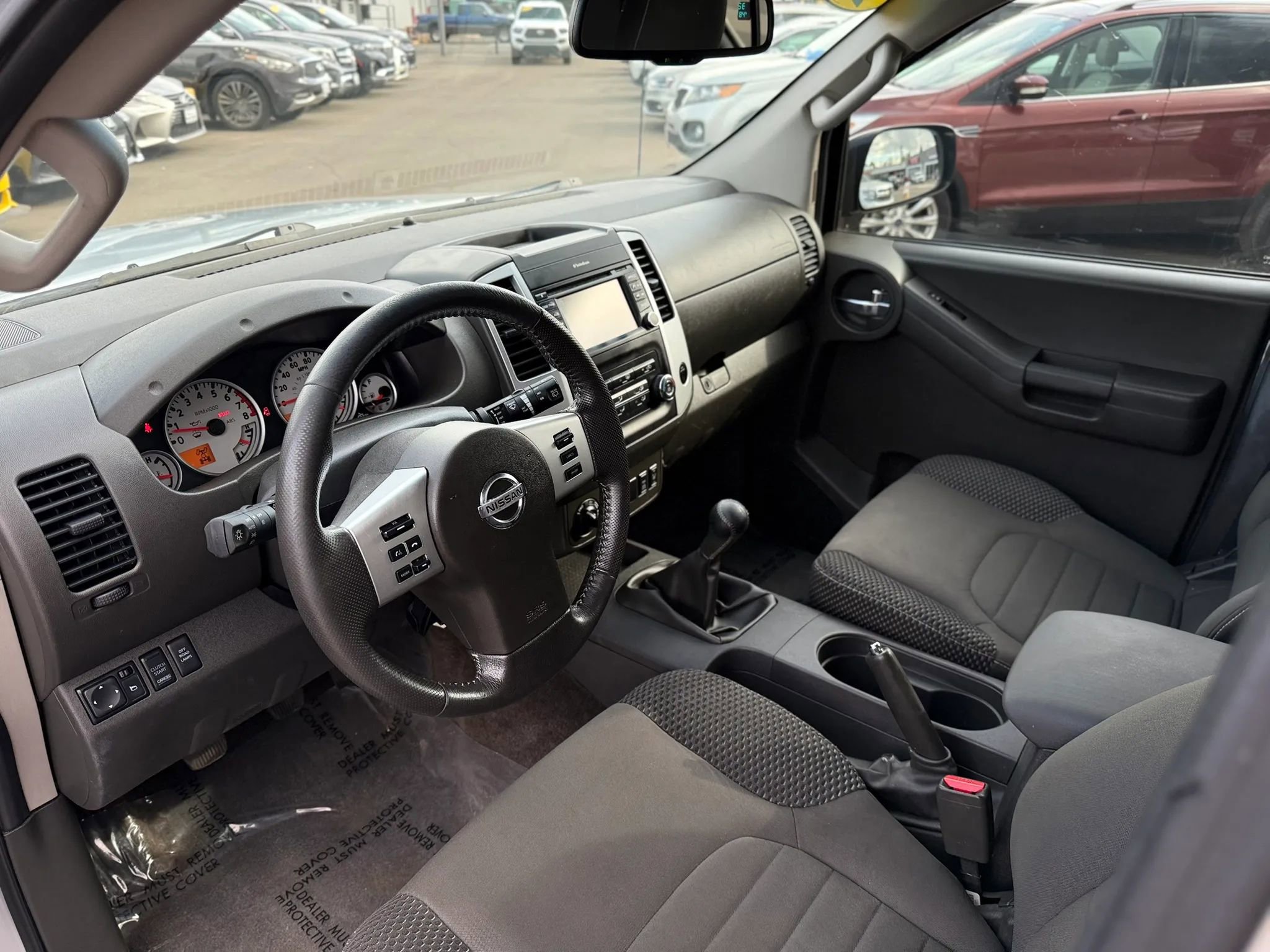 Used 2014 Nissan Xterra PRO-4X w/ Nevada Tow Package AWD/4WD image 11