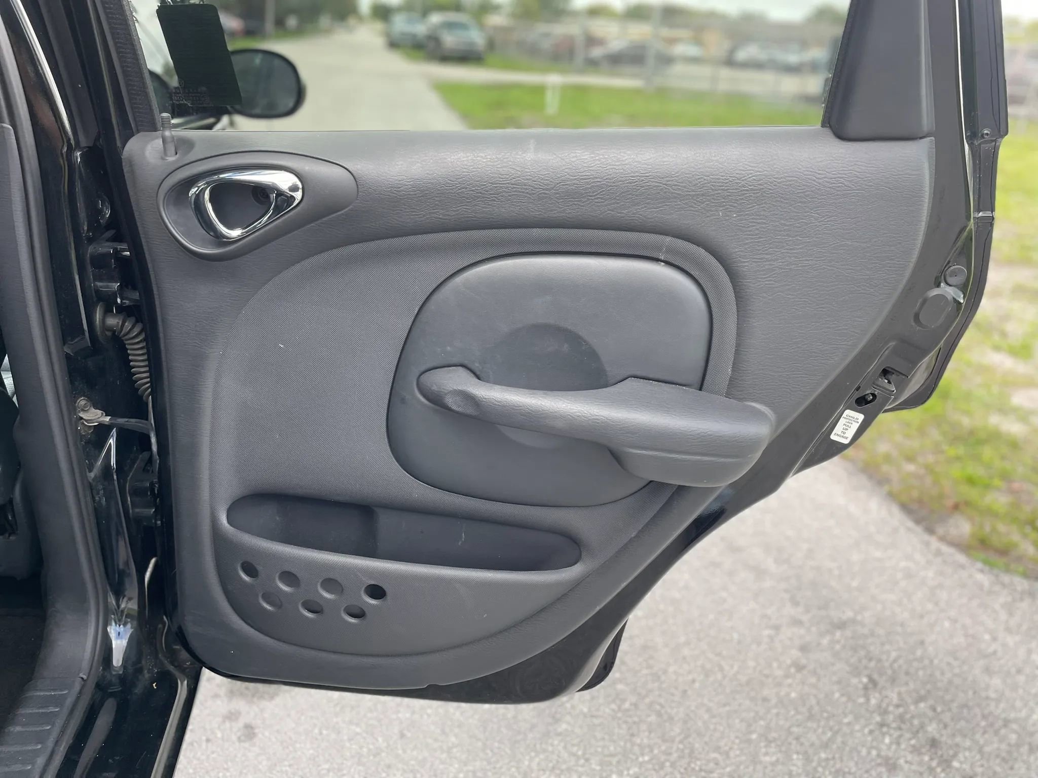 Used 2003 Chrysler PT Cruiser GT image 28