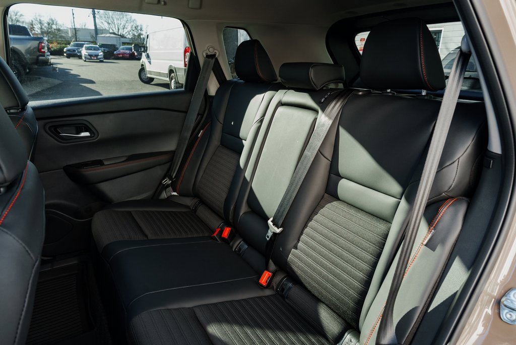 New 2026 Nissan Rogue Rock Creek image 21