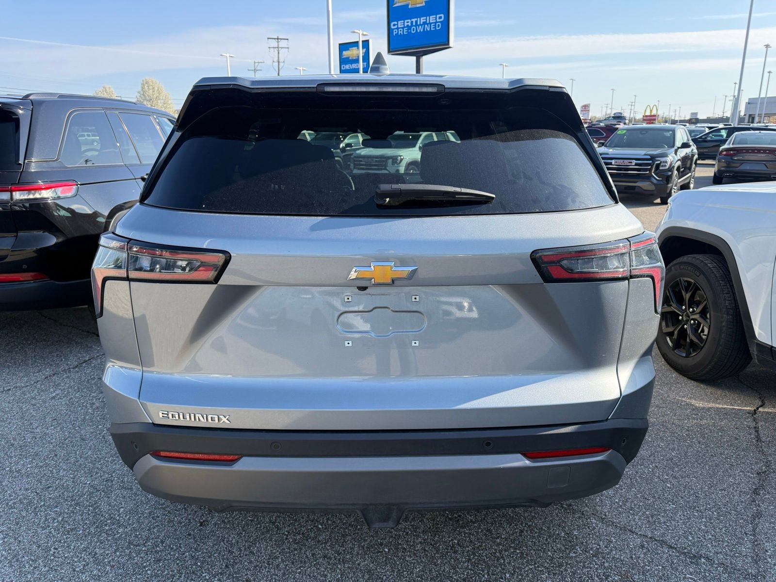 Used 2026 Chevrolet Equinox LT image 3