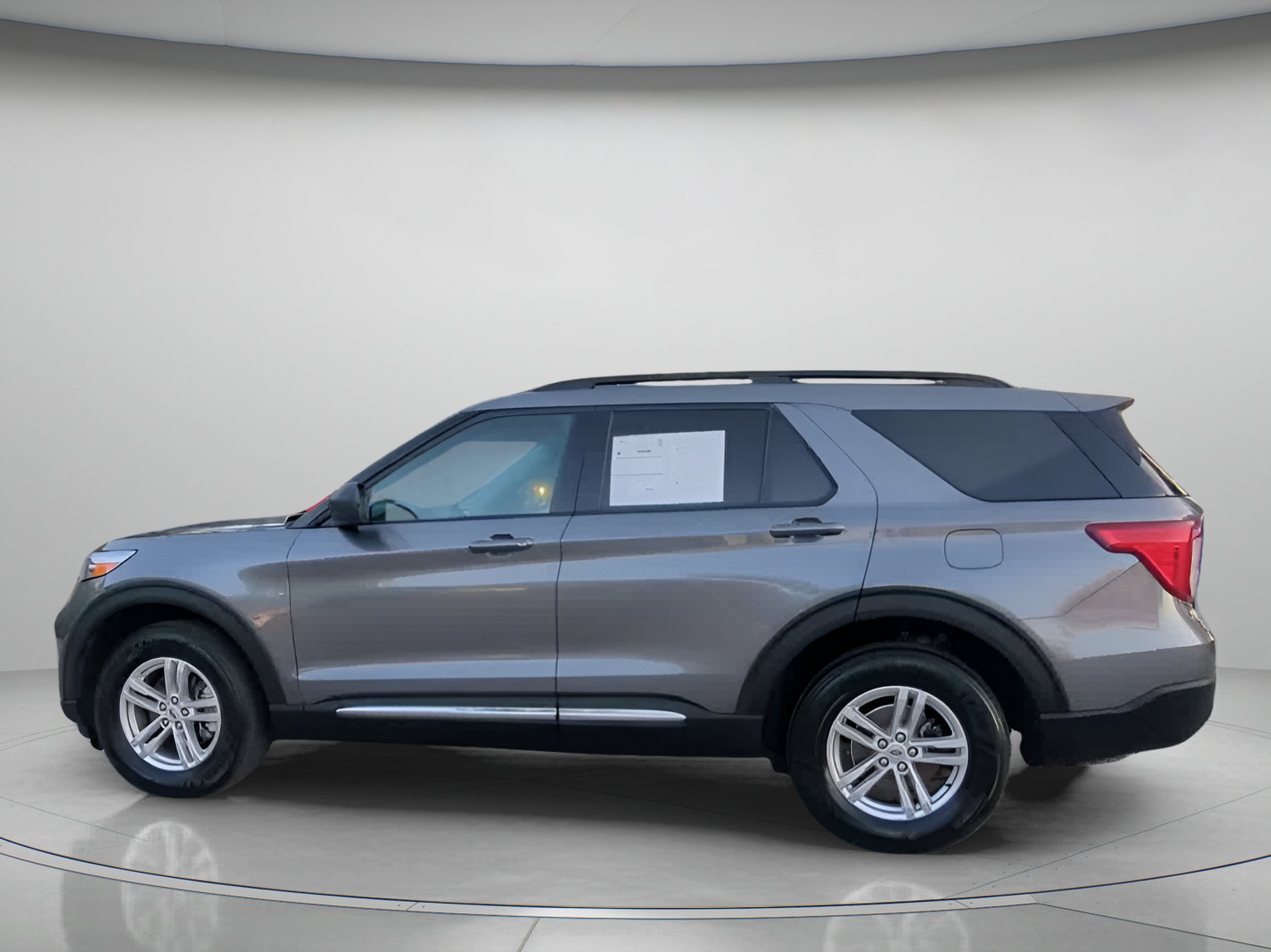 Certified 2023 Ford Explorer XLT AWD/4WD image 17