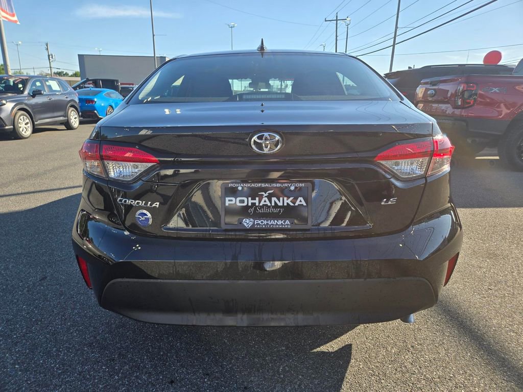 Used 2026 Toyota Corolla LE w/ LE Premium Package FWD image 6