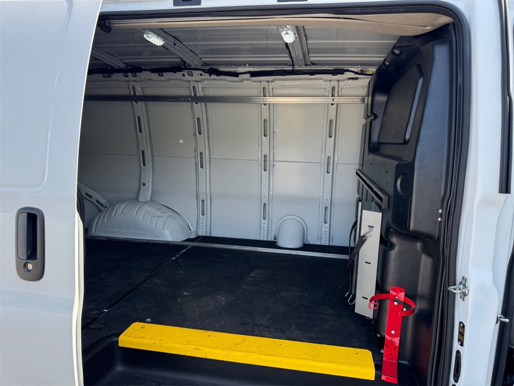 Used 2022 Chevrolet Express 2500 w/ Driver Convenience Package image 18