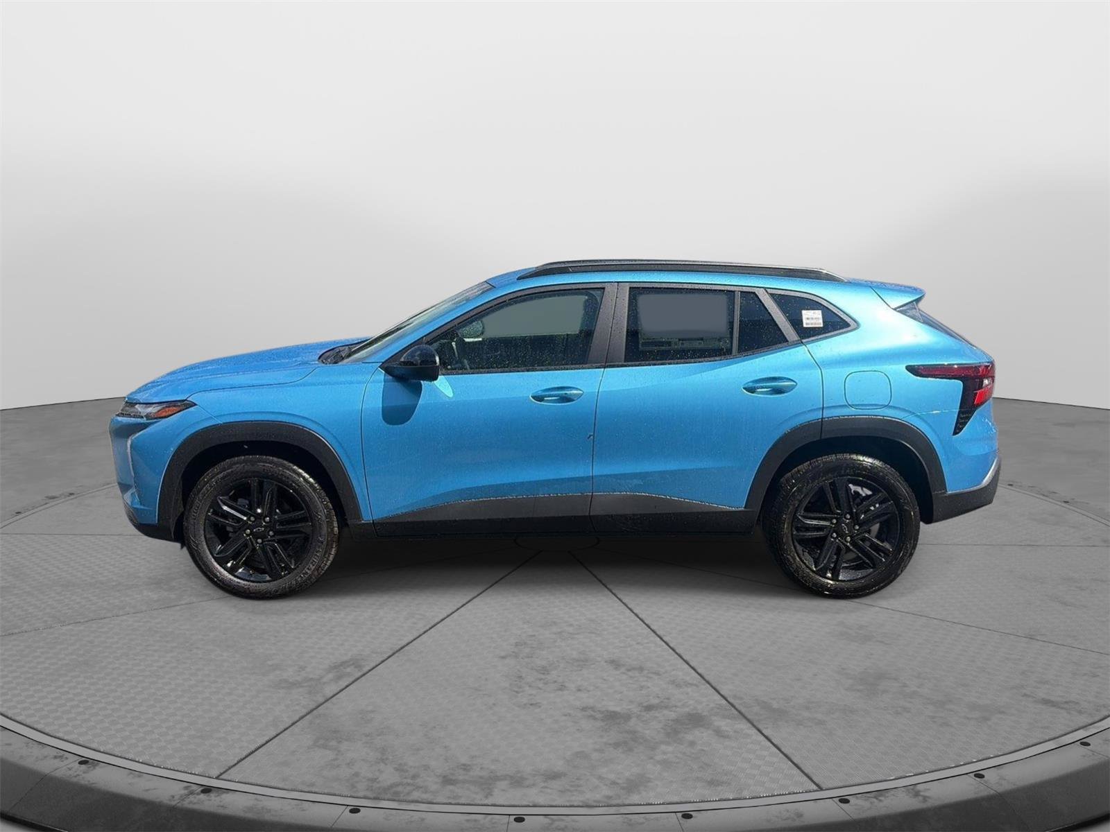 New 2026 Chevrolet Trax ACTIV w/ Sunroof Package FWD image 3