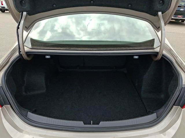 Used 2024 Chevrolet Malibu LT image 29