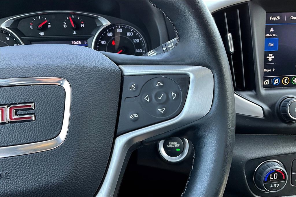 Used 2023 GMC Terrain SLT image 23