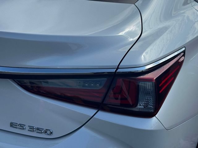 Used 2024 Lexus ES 350 w/ Premium Package FWD image 13