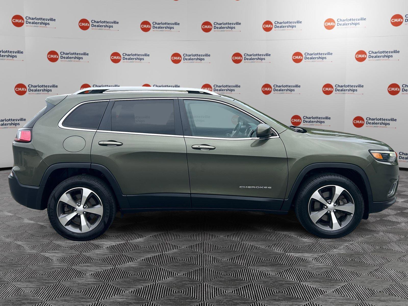 Used 2020 Jeep Cherokee Limited image 6
