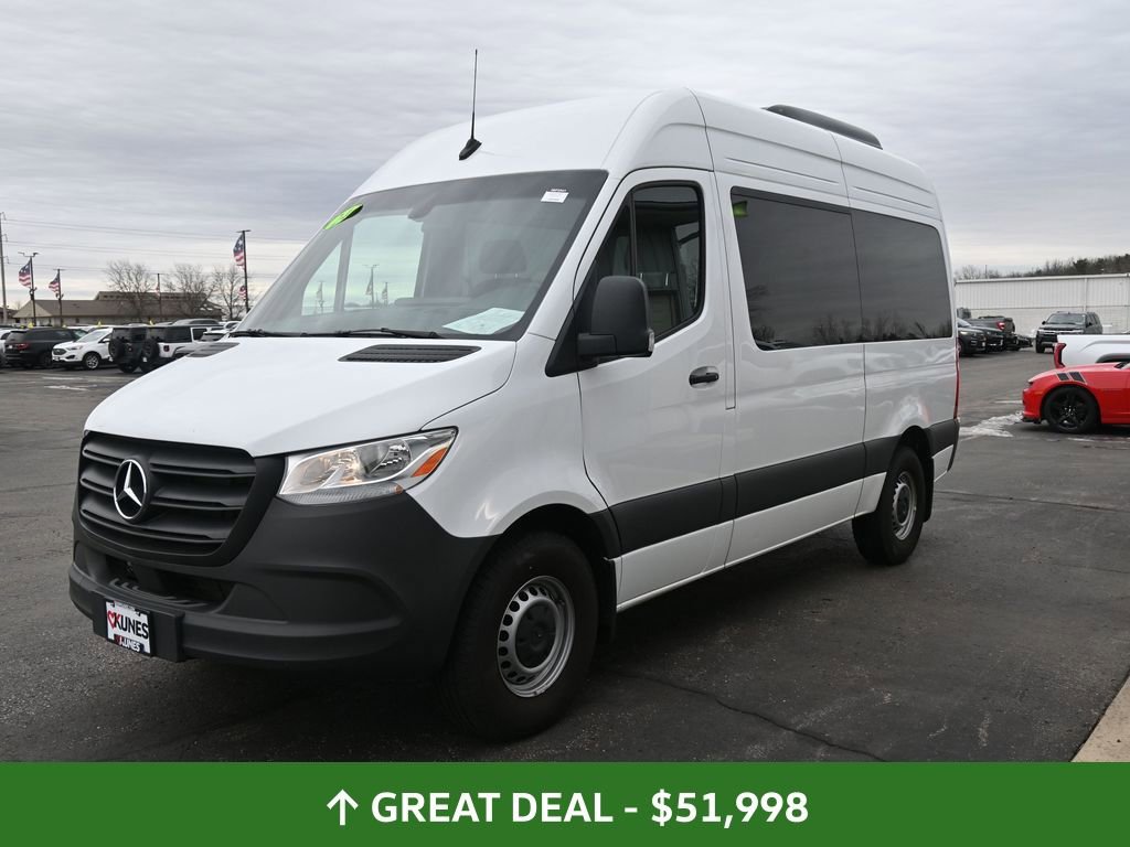 Used 2024 Mercedes-Benz Sprinter 2500 image 11