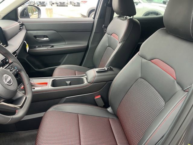 New 2026 Nissan Kicks SR image 8