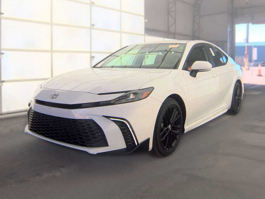 Used 2026 Toyota Camry SE FWD image 1