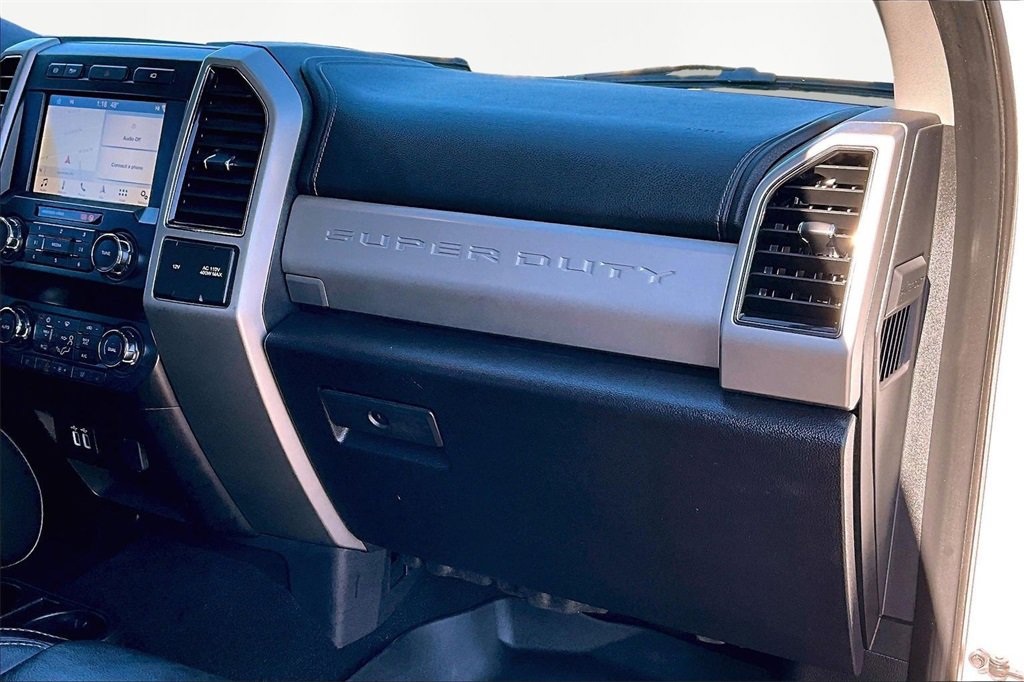 Certified 2019 Ford F250 Lariat w/ Chrome Package image 17