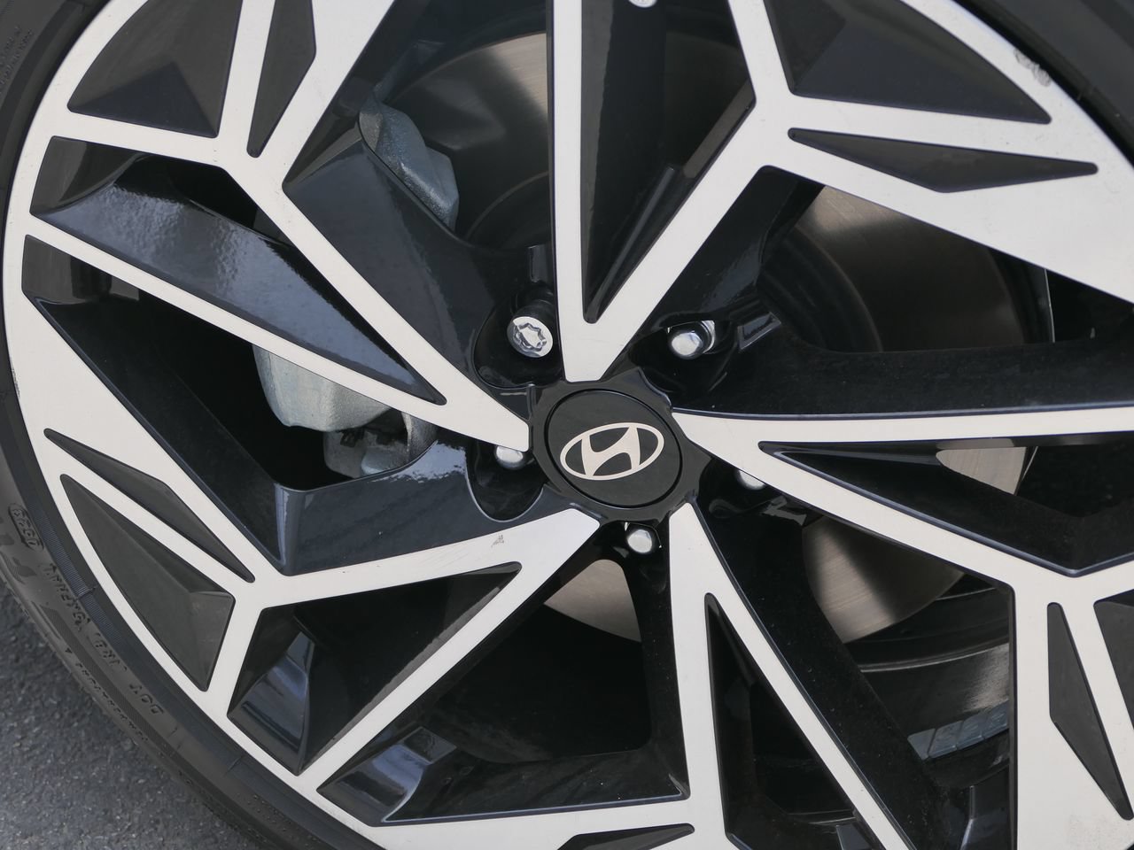 Used 2023 Hyundai Ioniq 6 SEL AWD/4WD image 11