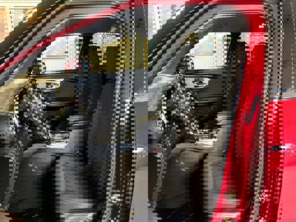 Used 2020 Chevrolet Blazer LT image 10