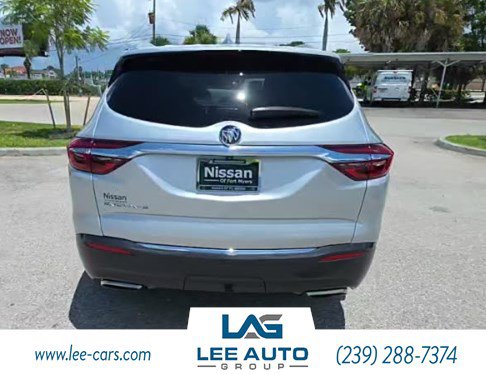 Used 2020 Buick Enclave Essence w/ Sound and Sites Package FWD image 2