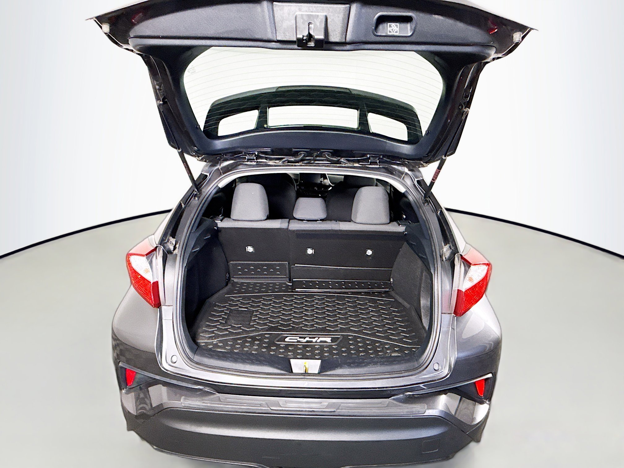 Certified 2020 Toyota C-HR LE image 22