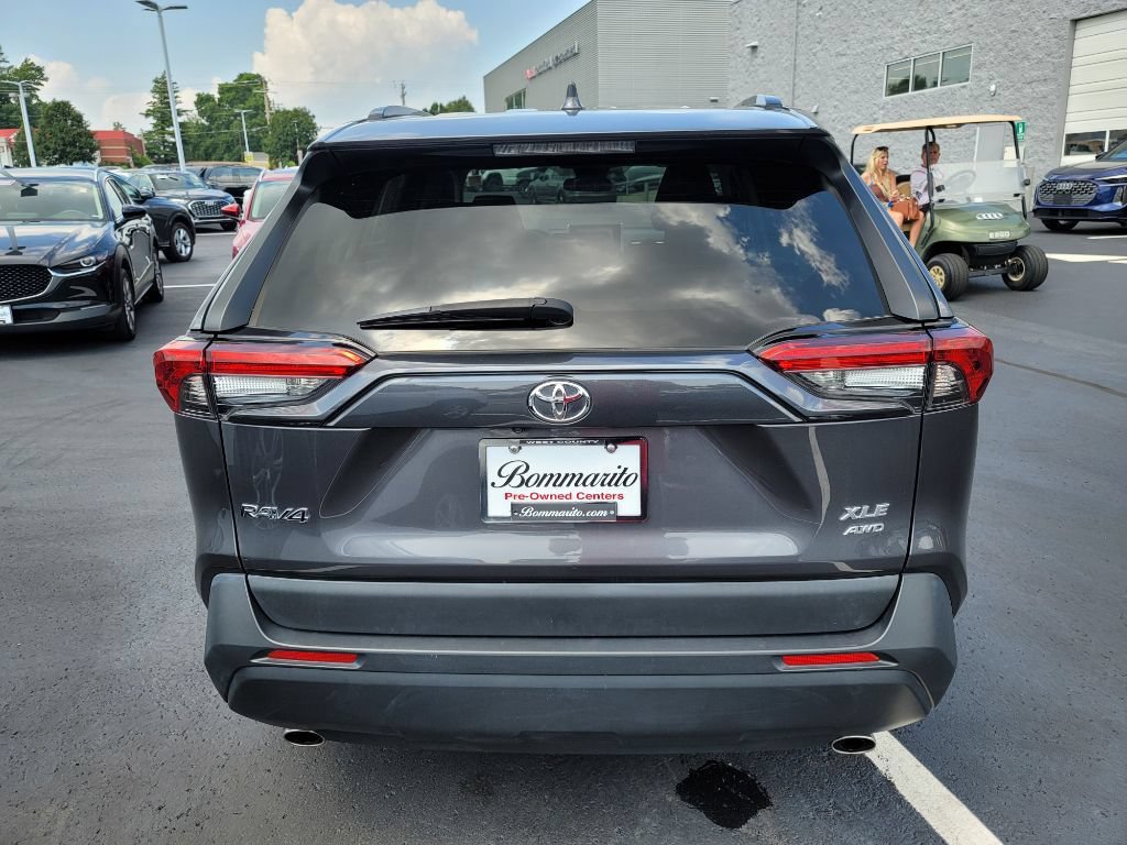 Used 2017 Toyota RAV4 Limited w/ Advanced Technology Package AWD/4WD image 6