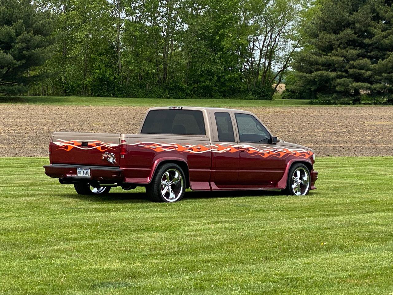 Used 1997 Chevrolet Silverado 1500 2WD Extended Cab w/ Preferred Equipment Group 2 image 4