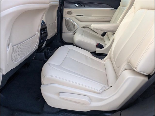 Used 2021 Jeep Grand Cherokee L Limited w/ Trailer Tow Group (B) image 10