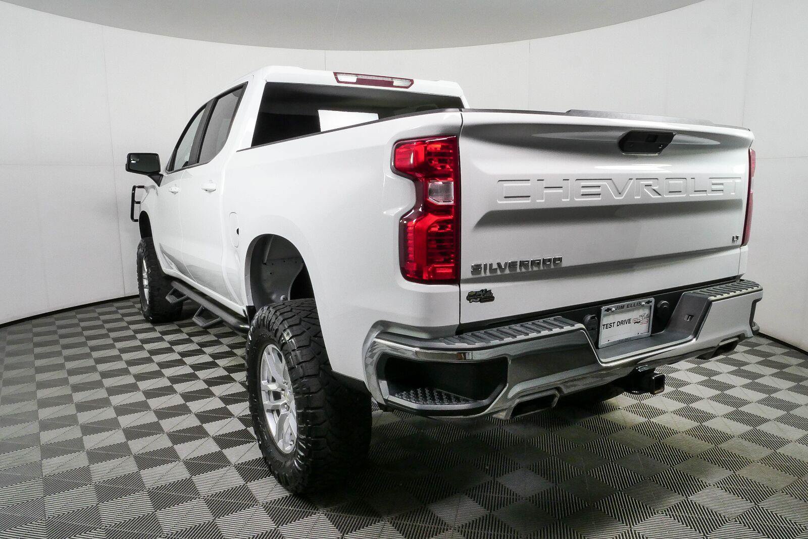 Certified 2021 Chevrolet Silverado 1500 LT w/ Z71 Off-Road Package AWD/4WD image 26