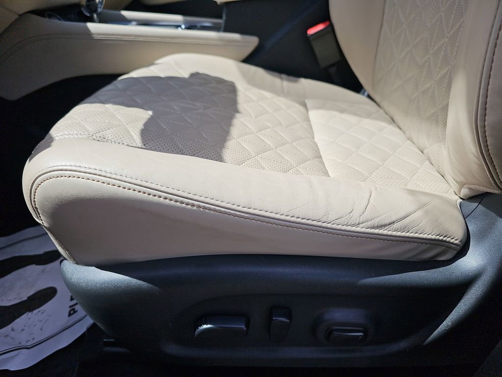 Used 2024 Nissan Murano Platinum w/ Cargo Package image 33