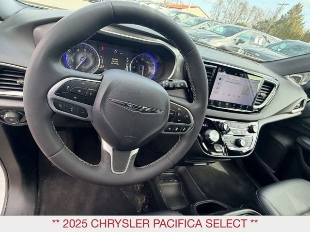 Certified 2025 Chrysler Pacifica Select image 26
