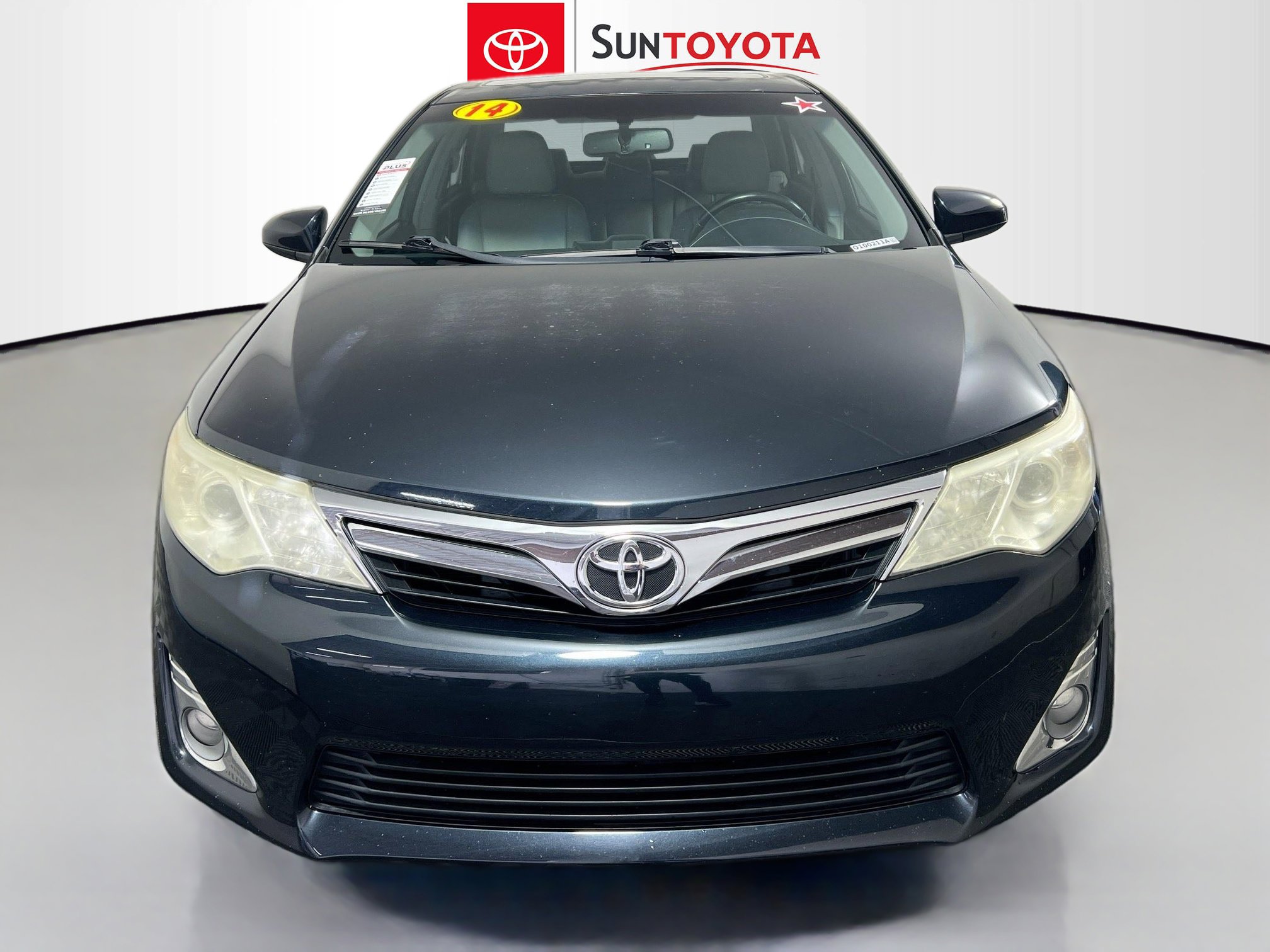 Used 2014 Toyota Camry XLE w/ Leather Package image 10