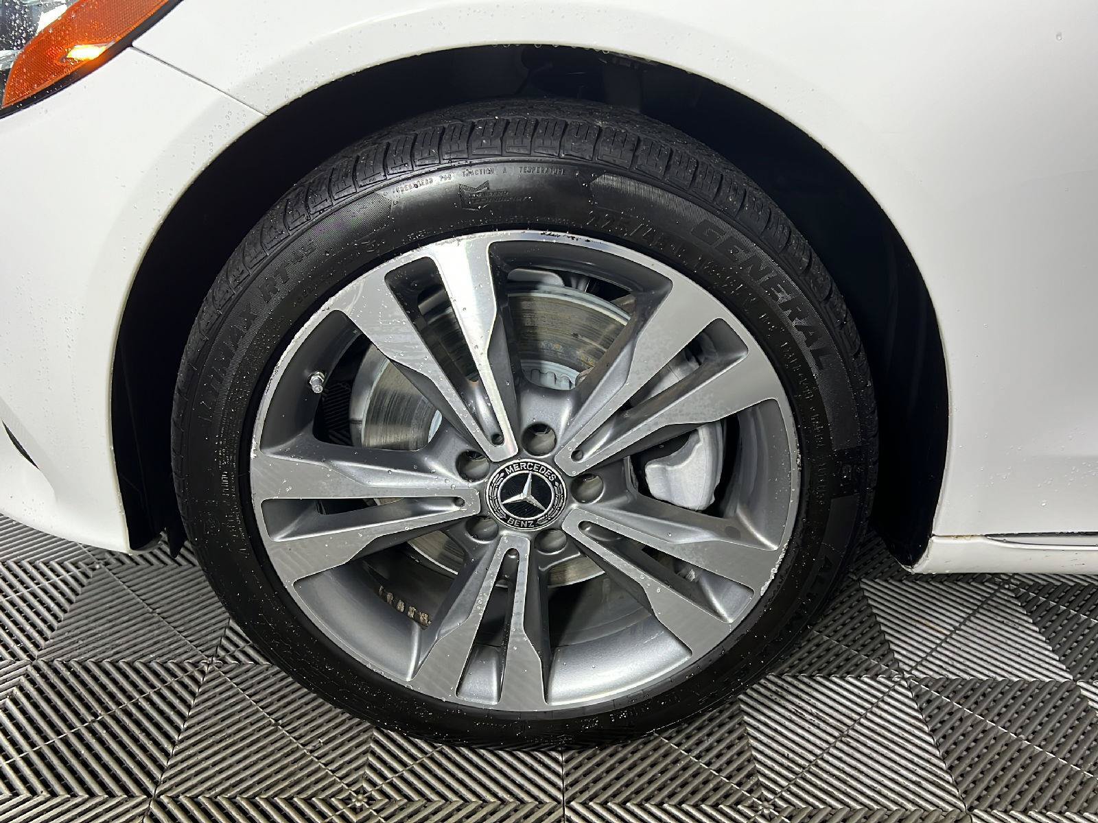 Used 2019 Mercedes-Benz C 300 4MATIC Sedan image 14