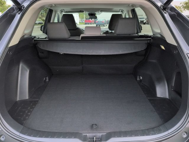 Certified 2022 Toyota RAV4 XLE w/ Convenience Package AWD/4WD image 13