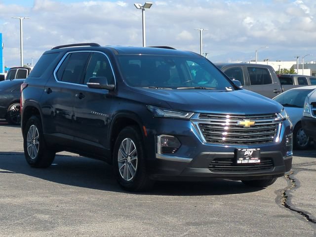Certified 2023 Chevrolet Traverse LT FWD image 2
