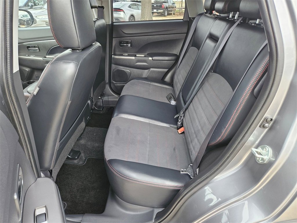 Used 2025 Mitsubishi Outlander Sport SE image 26