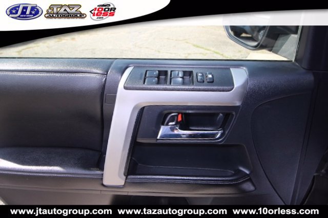 Used 2014 Toyota 4Runner SR5 RWD image 11
