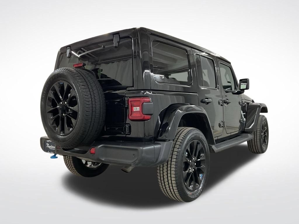 Used 2023 Jeep Wrangler Unlimited Sahara w/ Cold Weather Group image 3
