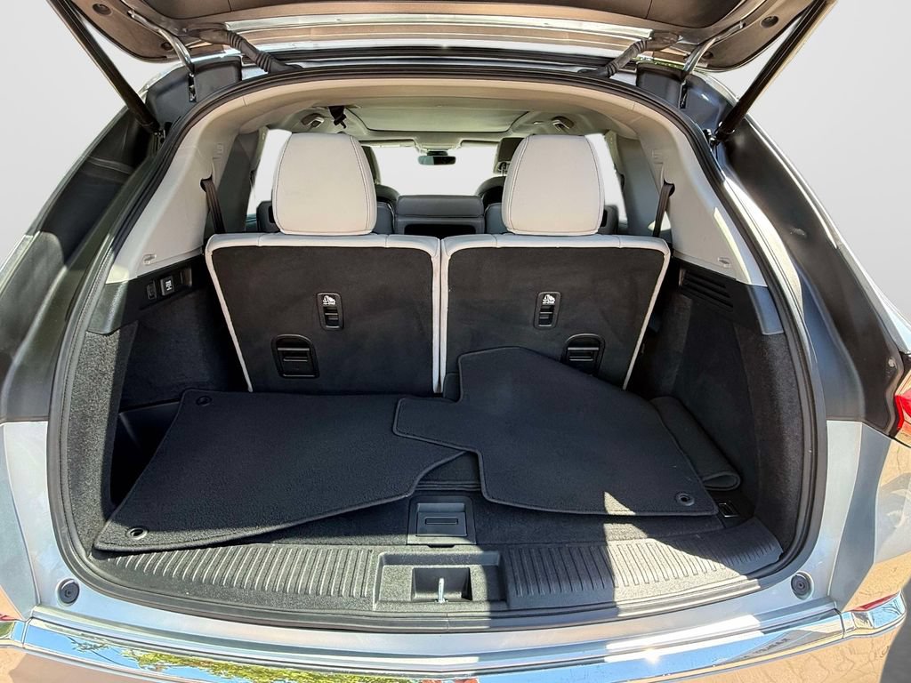 Certified 2023 Acura MDX w/ Technology Package AWD/4WD image 8