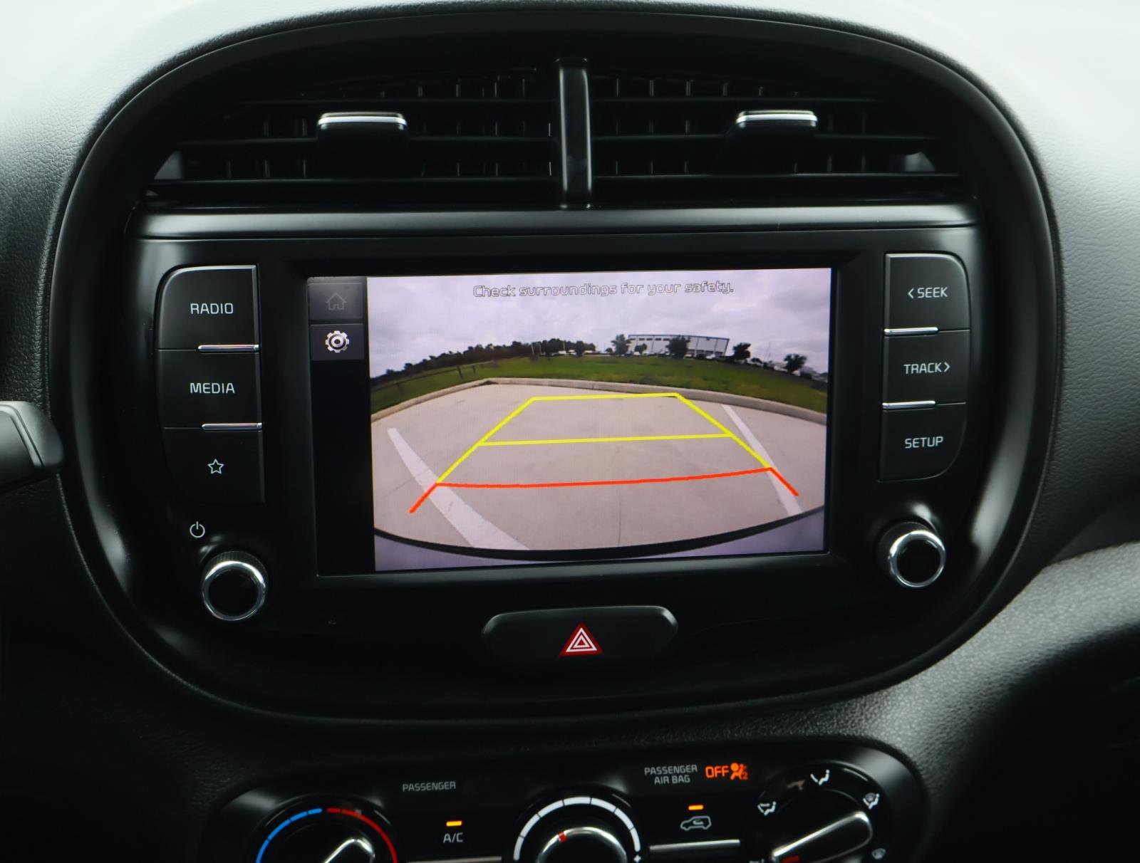 Used 2023 Kia Soul LX w/ LX Technology Package image 27