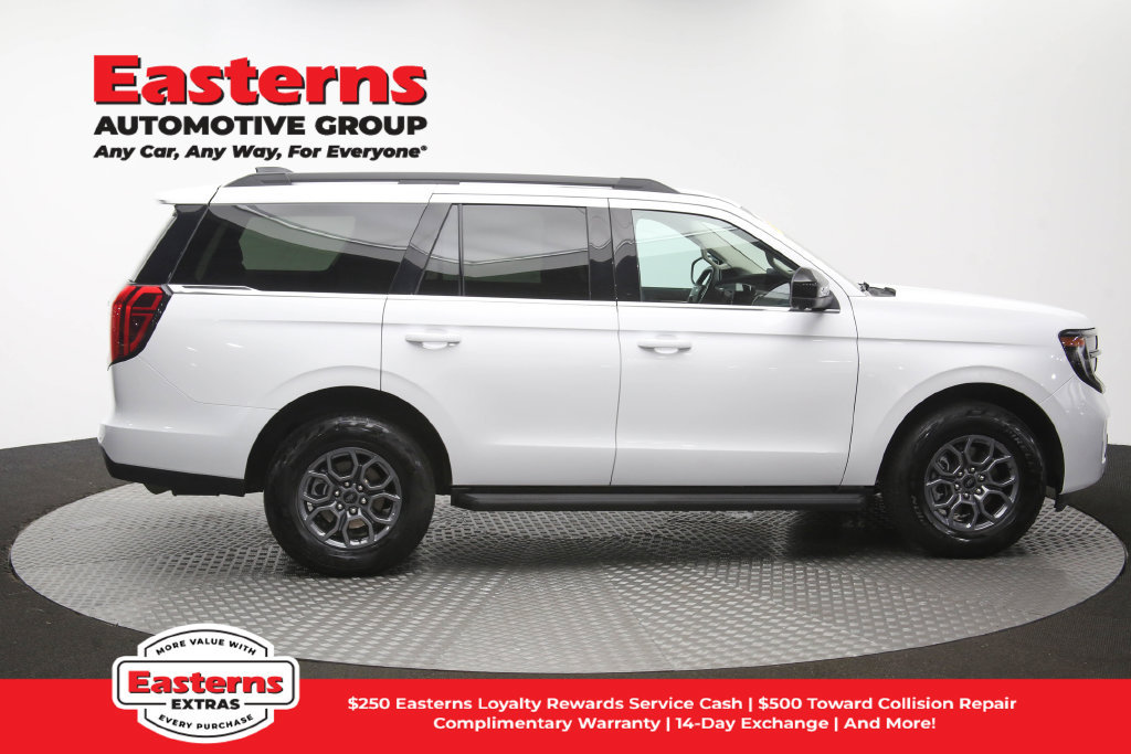 Used 2025 Ford Expedition Active AWD/4WD image 45