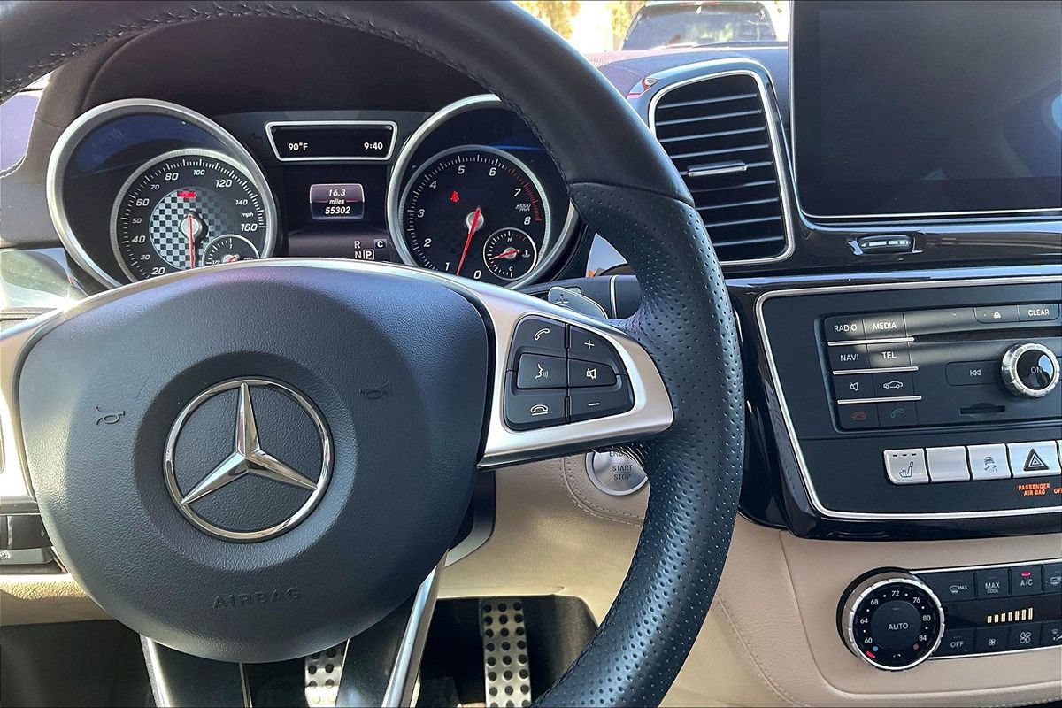 Used 2017 Mercedes-Benz GLE 43 AMG 4MATIC image 32