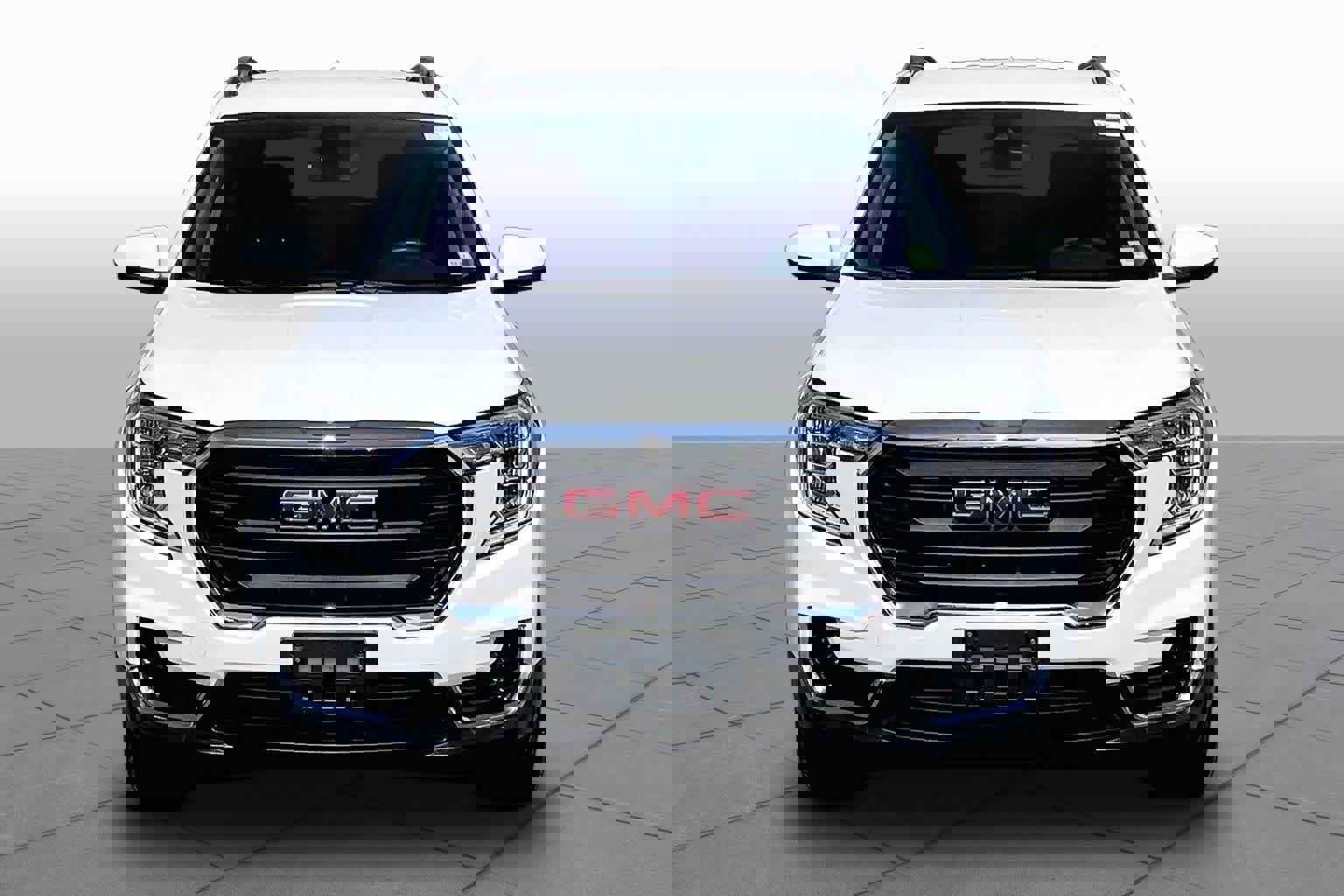 Used 2022 GMC Terrain SLE w/ Driver Convenience Package image 4