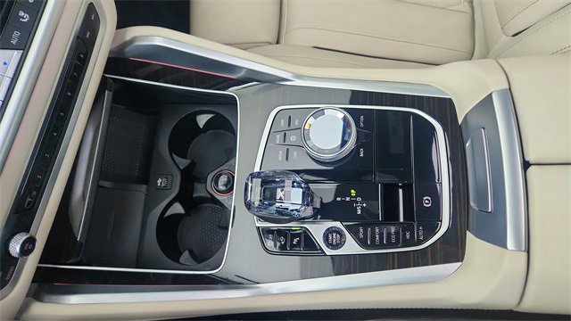 Used 2023 BMW X6 xDrive40i w/ Executive Package image 57