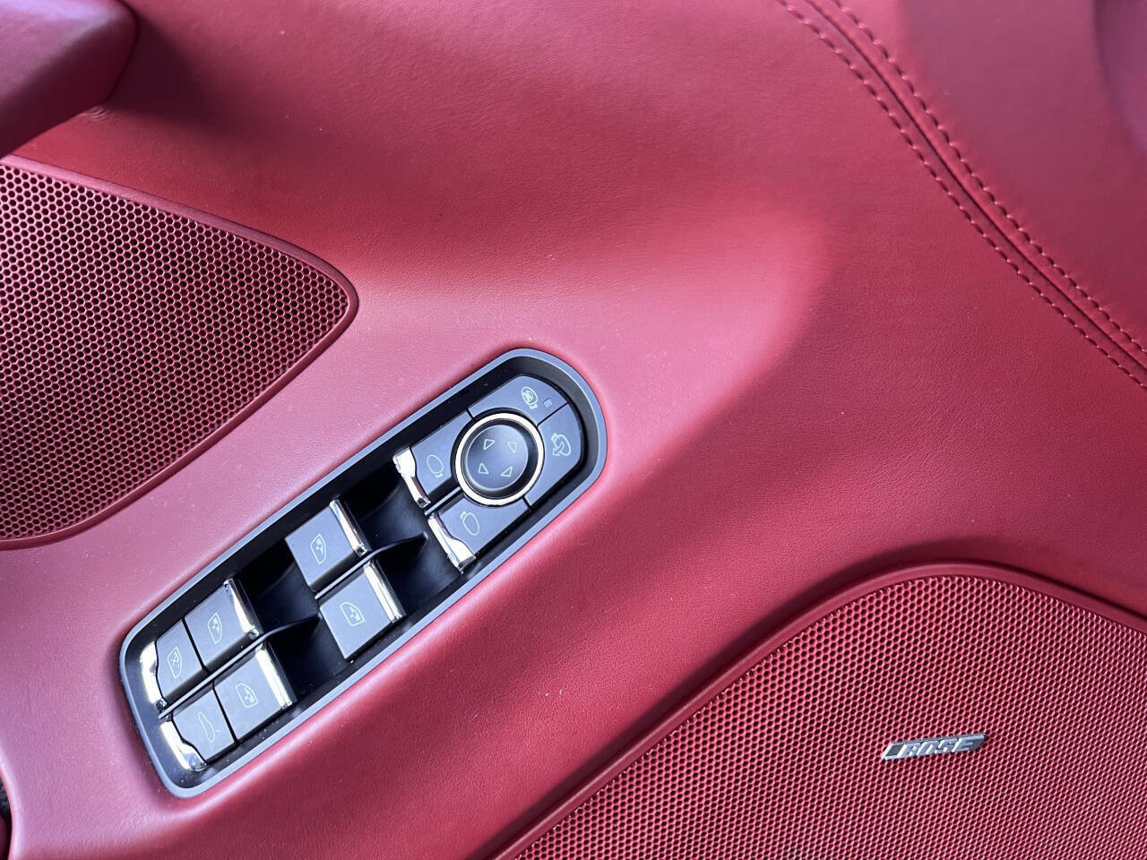 Used 2016 Porsche Panamera GTS image 20