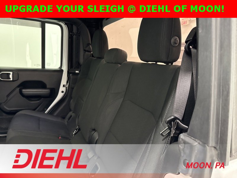 Certified 2021 Jeep Gladiator Willys image 14