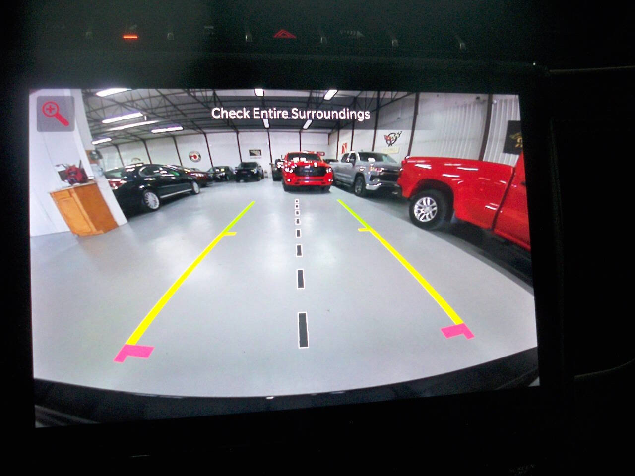 Used 2024 Jeep Grand Cherokee Limited image 7