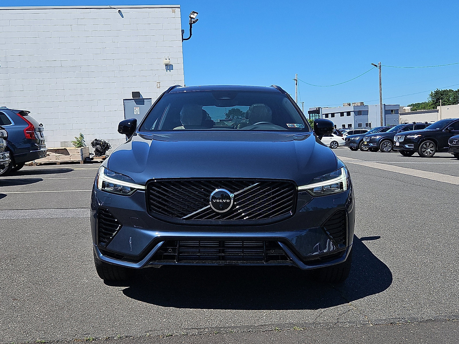 New 2026 Volvo XC60 T8 Plus w/ Protection Package Premier AWD/4WD image 2