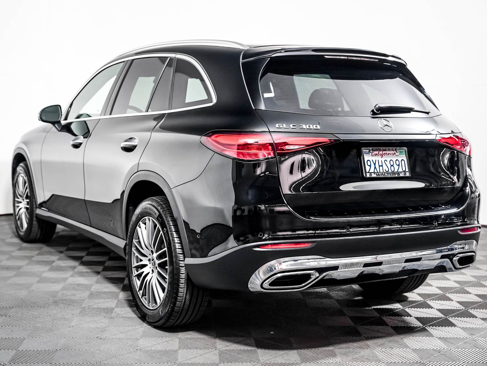 Certified 2026 Mercedes-Benz GLC 300 image 2
