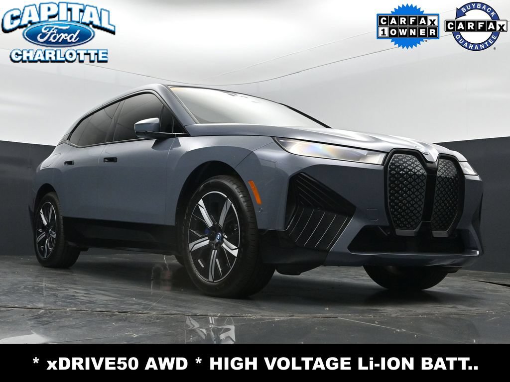 Used 2023 BMW iX xDrive50 w/ Sport Package AWD/4WD image 19