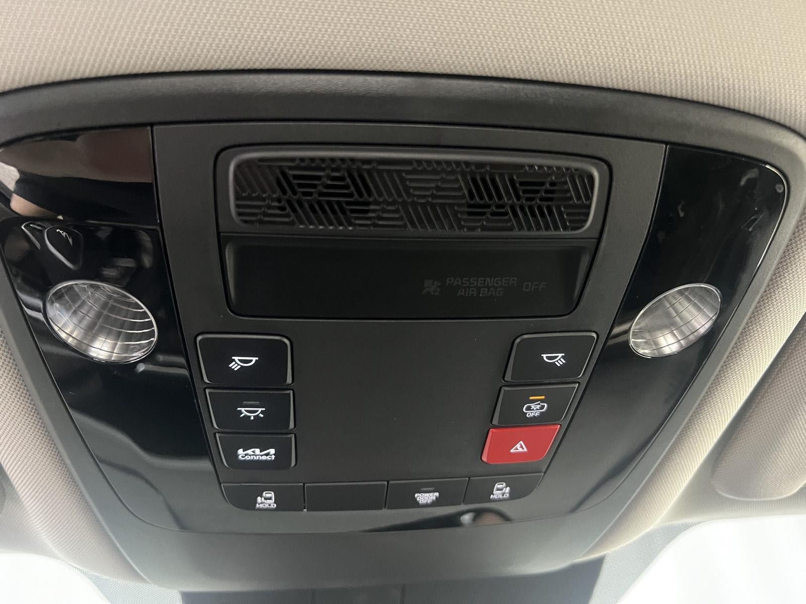 Used 2026 Kia Carnival FWD image 17
